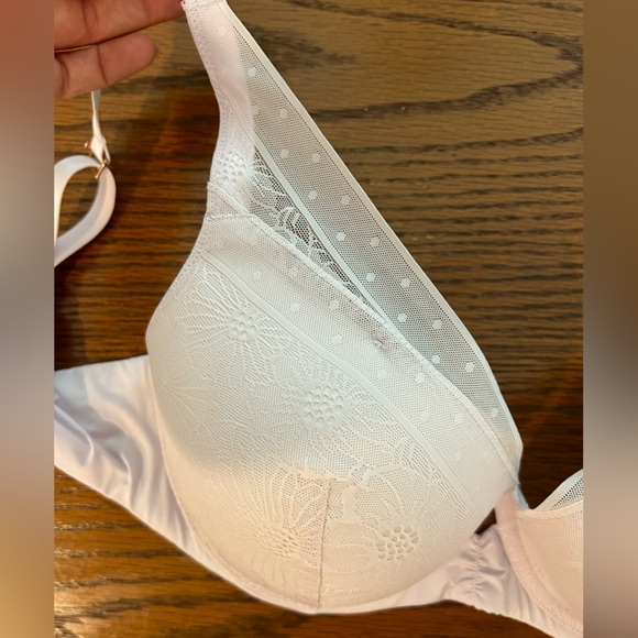 Aerie Real Power Plunge Push Up Bra in color Lilac Ice, size 36D - Picture 10 of 11